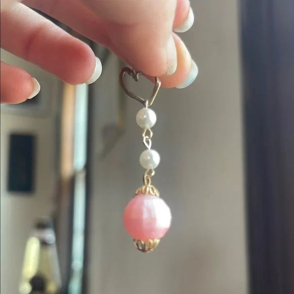 Vintage Elegant Pink and Gold Heart Drop screw on Earrings - Picture 2 of 3